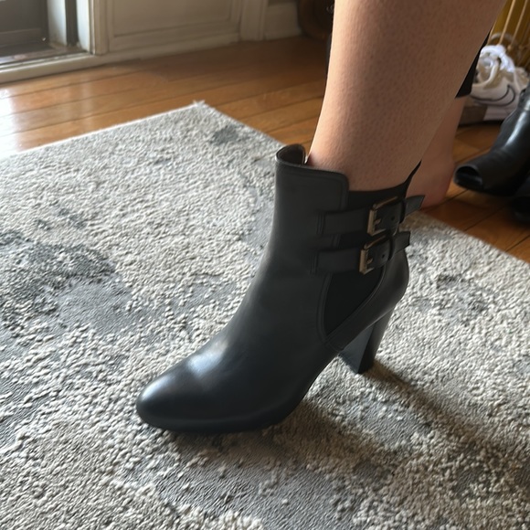 LAUREN Ralph Lauren black booties - Picture 7 of 7